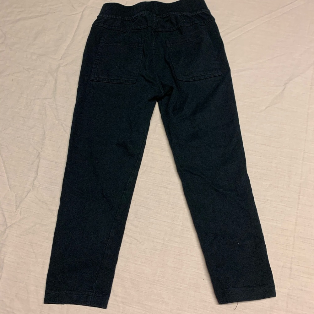 Size 5/6 small fabkids jogger pants. Color navy - Picture 3 of 3